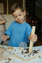 Laden Sie das Bild in den Galerie-Viewer, a boy playing good wood preschool wooden board