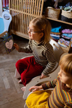 Laden Sie das Bild in den Galerie-Viewer, CHILDREN SITTING ON GOOD WOOD CHAIRS