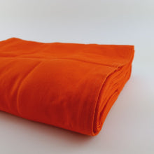 Laden Sie das Bild in den Galerie-Viewer, orange cotton weighted blanket close up photo